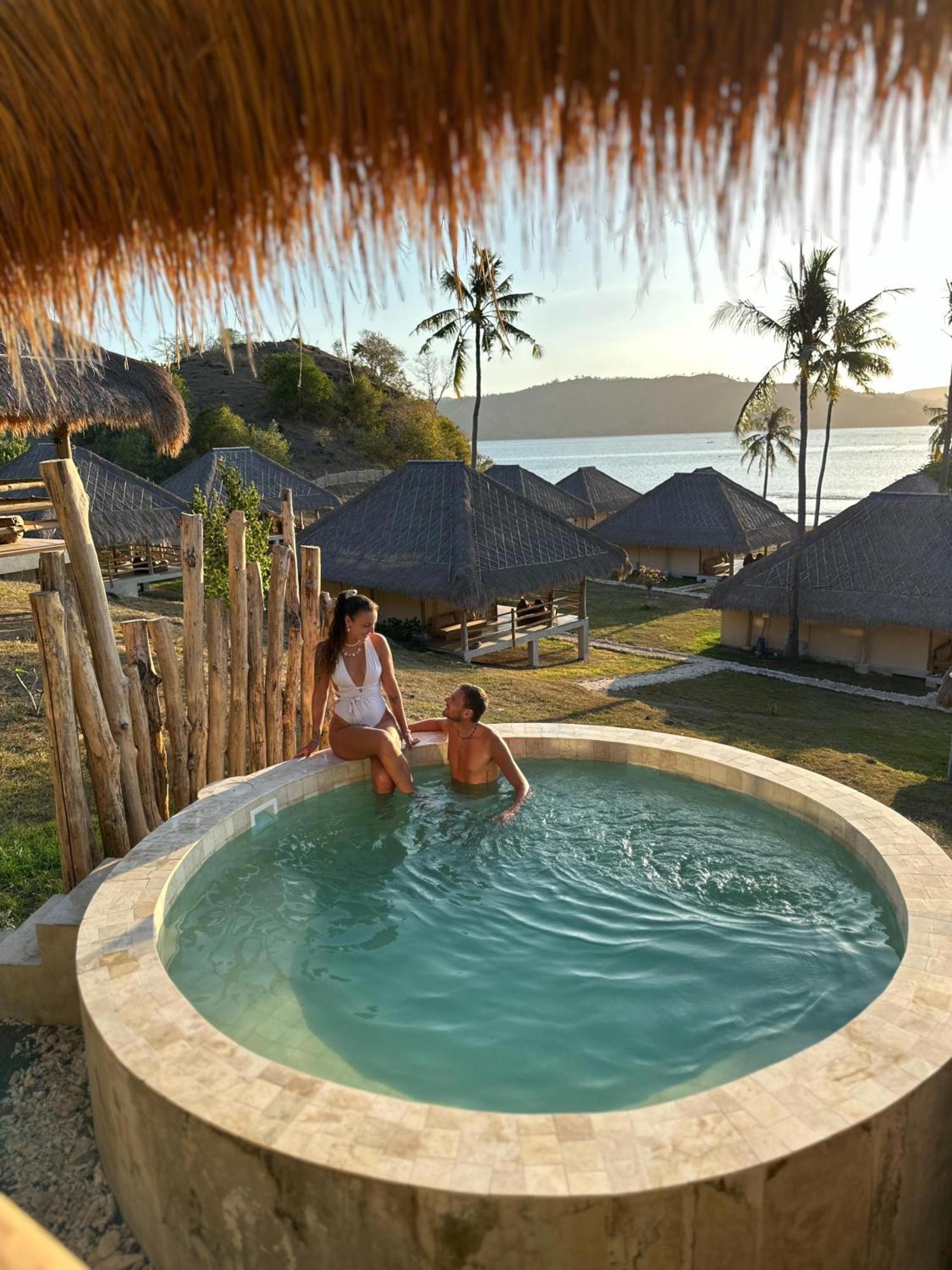 Bleu Mathis Gili Asahan Exterior photo