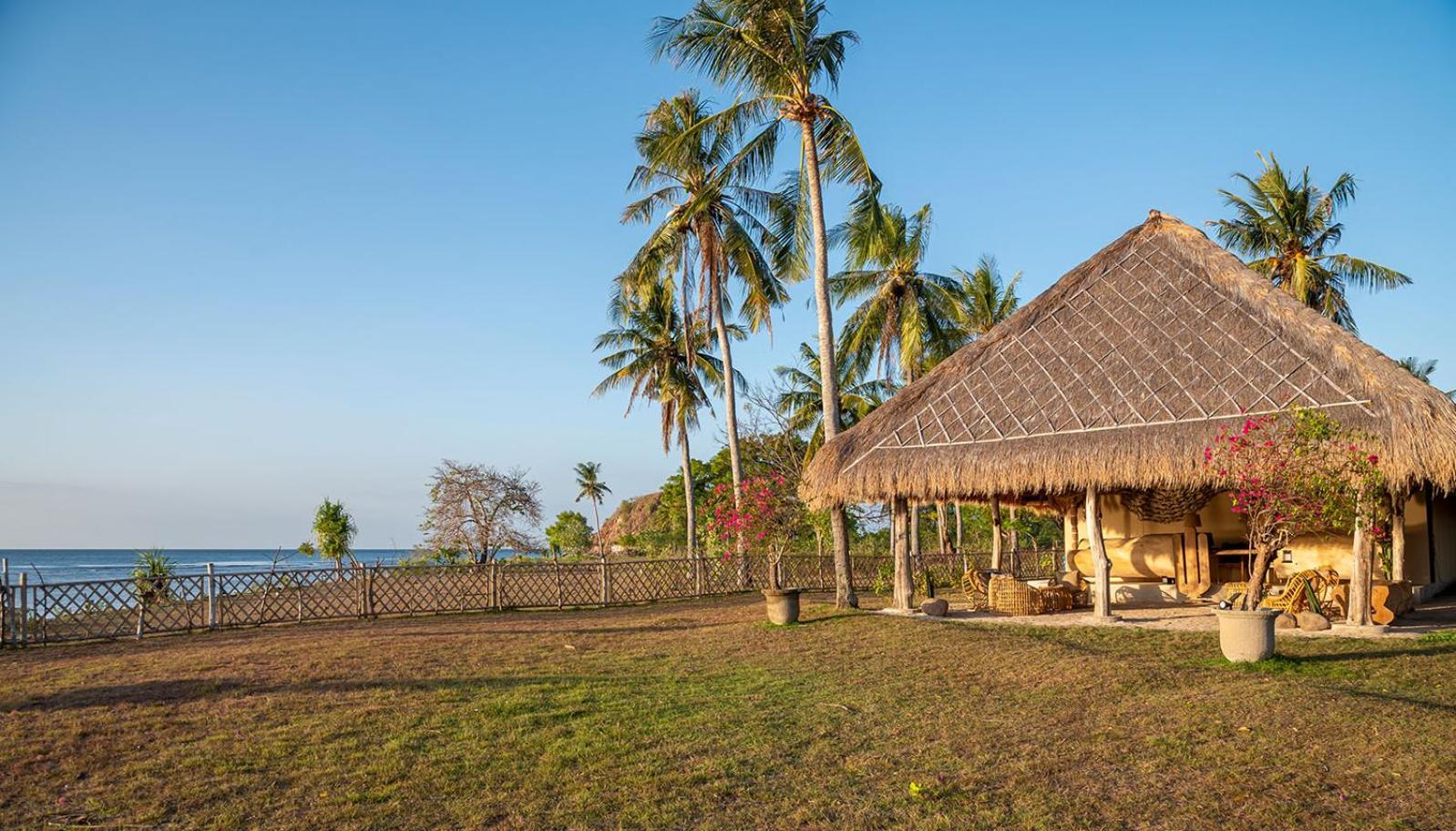 Bleu Mathis Gili Asahan Exterior photo